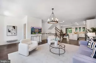 9257 Wood Violet Ct, Fairfax, VA 22031 - Photo 17