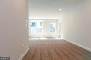 2328 Water Promenade Ave, Herndon, VA 20171 - Photo 35