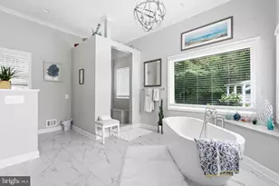 8604 Beaver Pond Ln, Fairfax Station, VA 22039 - Photo 11