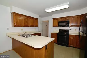 11620 Havenner Rd, Fairfax Station, VA 22039 - Photo 3