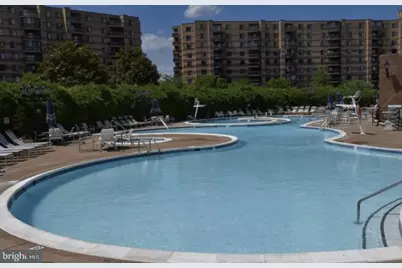 8370 Greensboro Drive #514, McLean, VA 22102 - Photo 11
