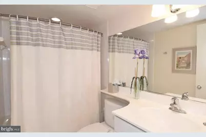 8370 Greensboro Drive #514, McLean, VA 22102 - Photo 9