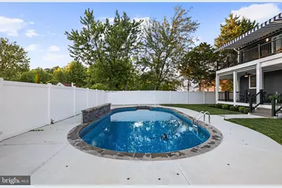 6925 Barrett Road, Falls Church, VA 22042 - Photo 49