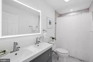 6925 Barrett Rd, Falls Church, VA 22042 - Photo 33