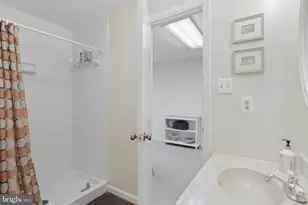 3366 Taleen Ct, Annandale, VA 22003 - Photo 29