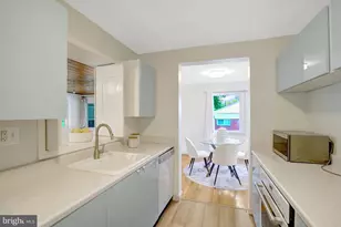 3219 Norfolk Ln, Falls Church, VA 22042 - Photo 19