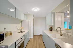 3219 Norfolk Ln, Falls Church, VA 22042 - Photo 15