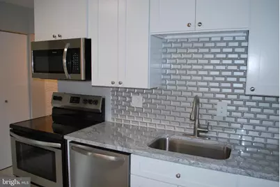 9707 Kings Crown Court #201, Fairfax, VA 22031 - Photo 5