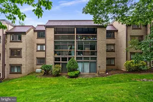 1631 Parkcrest Cir, Reston, VA 20190 - Photo 3