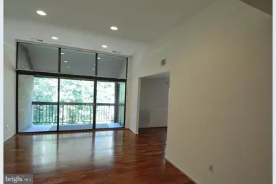 1631 Parkcrest Circle #8B/301, Reston, VA 20190 - Photo 7