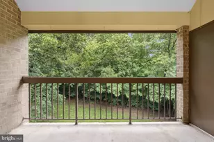 1631 Parkcrest Cir, Reston, VA 20190 - Photo 31