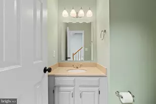 6804 Signature Cir, Alexandria, VA 22310 - Photo 27