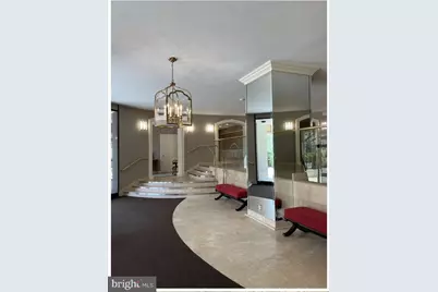 8360 Greensboro Drive #917, McLean, VA 22102 - Photo 5