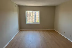 8360 Greensboro Dr, McLean, VA 22102 - Photo 15
