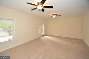 9425 Van Arsdale Dr, Vienna, VA 22181 - Photo 19