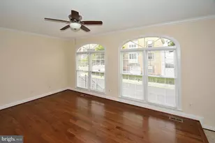 9425 Van Arsdale Dr, Vienna, VA 22181 - Photo 3