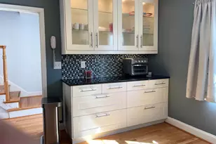 246 Commons Dr NW, Vienna, VA 22180 - Photo 3