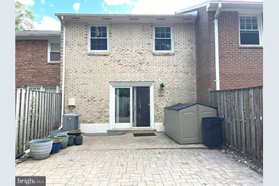 246 Commons Drive NW, Vienna, VA 22180 - Photo 17