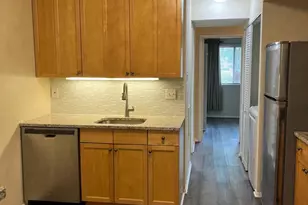 2044 Royal Fern Ct, Reston, VA 20191 - Photo 5