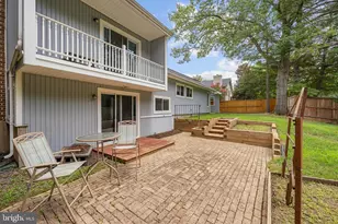 8629 Reseca Ln, Springfield, VA 22152 - Photo 5