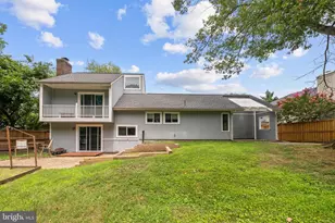 8629 Reseca Ln, Springfield, VA 22152 - Photo 7