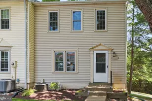 6439 Birch Leaf Ct, Burke, VA 22015 - Photo 1