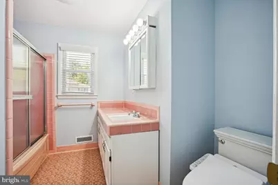 1100 Maple Avenue E, Vienna, VA 22180 - Photo 35