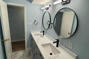 1100 Maple Ave E, Vienna, VA 22180 - Photo 9