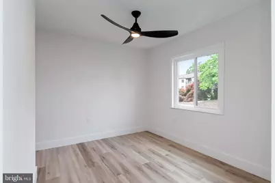 605 Center Street #T3, Herndon, VA 20170 - Photo 17