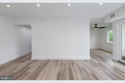 605 Center Street #T3, Herndon, VA 20170 - Photo 19