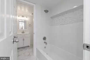 605 Center St, Herndon, VA 20170 - Photo 25