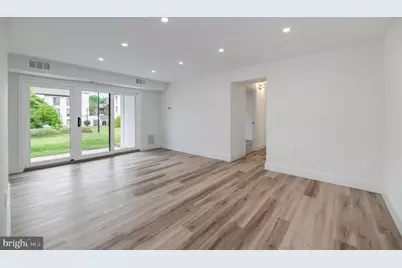 605 Center Street #T3, Herndon, VA 20170 - Photo 11