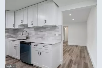 605 Center Street #T3, Herndon, VA 20170 - Photo 5