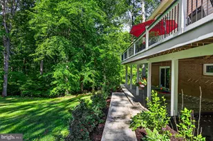 10424 Hampton Rd, Fairfax Station, VA 22039 - Photo 49