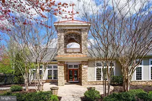 5121 Travis Edward Way, Centreville, VA 20120 - Photo 9