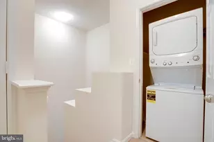 5121 Travis Edward Way, Centreville, VA 20120 - Photo 17