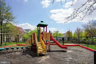 5121 Travis Edward Way, Centreville, VA 20120 - Photo 35