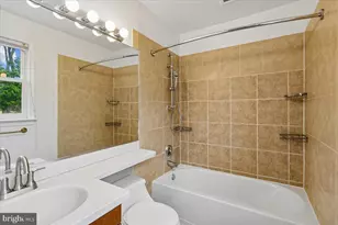 15125 Braddock Rd, Centreville, VA 20120 - Photo 27