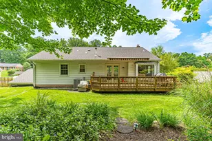 8307 Carrleigh Pkwy, Springfield, VA 22152 - Photo 35