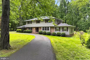 9507 Arnon Chapel Rd, Great Falls, VA 22066 - Photo 3