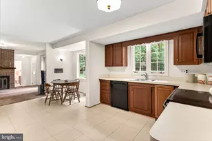 9507 Arnon Chapel Rd, Great Falls, VA 22066 - Photo 17