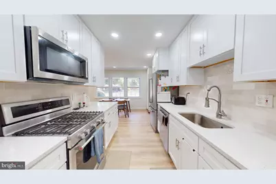 5810 Helmsdale Lane, Alexandria, VA 22315 - Photo 9
