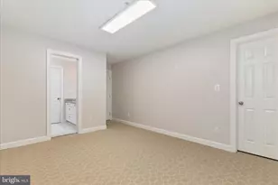 12241 Fairfield House Dr, Fairfax, VA 22033 - Photo 23