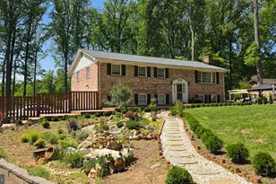 5104 Gunpowder Rd, Fairfax, VA 22030 - Photo 1