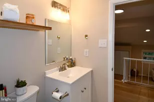 13703 Lynncroft Dr, Chantilly, VA 20151 - Photo 31