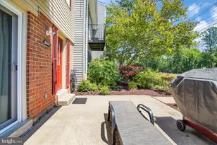 6401 Fenestra Ct, Burke, VA 22015 - Photo 3