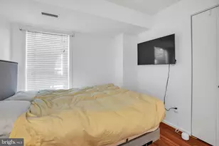 6401 Fenestra Ct, Burke, VA 22015 - Photo 13