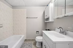 5002 McFarland Dr, Fairfax, VA 22032 - Photo 17