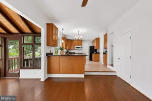 13564 Cobra Dr, Herndon, VA 20171 - Photo 11
