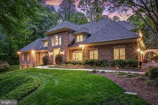 2402 Oakmont Ct, Oakton, VA 22124 - Photo 23